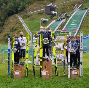 Podio salto a squadre maschile