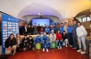 I premiati dello sci trentino in Sala Wolf (Foto ufficio stampa PAT) 